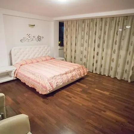 Hotel Euphoria 3*