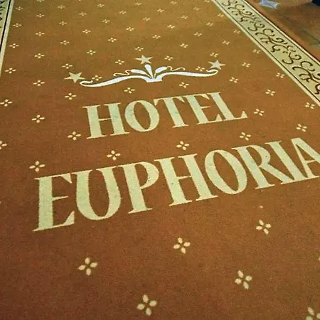 Euphoria 3*